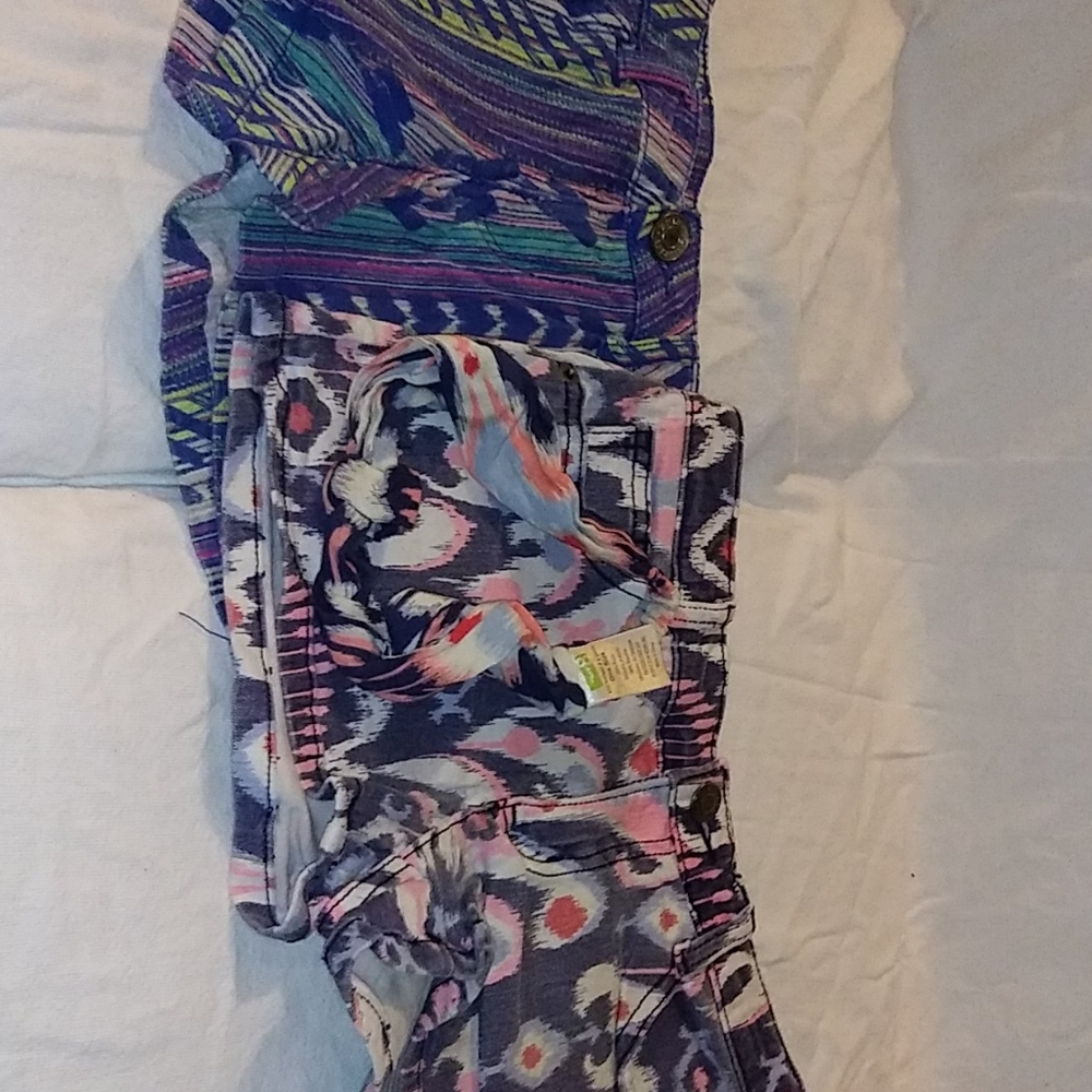 *2* Girls Shorts
